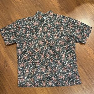 reyn spooner Green & Pink Floral Short-Sleeve Button-Down Shirt